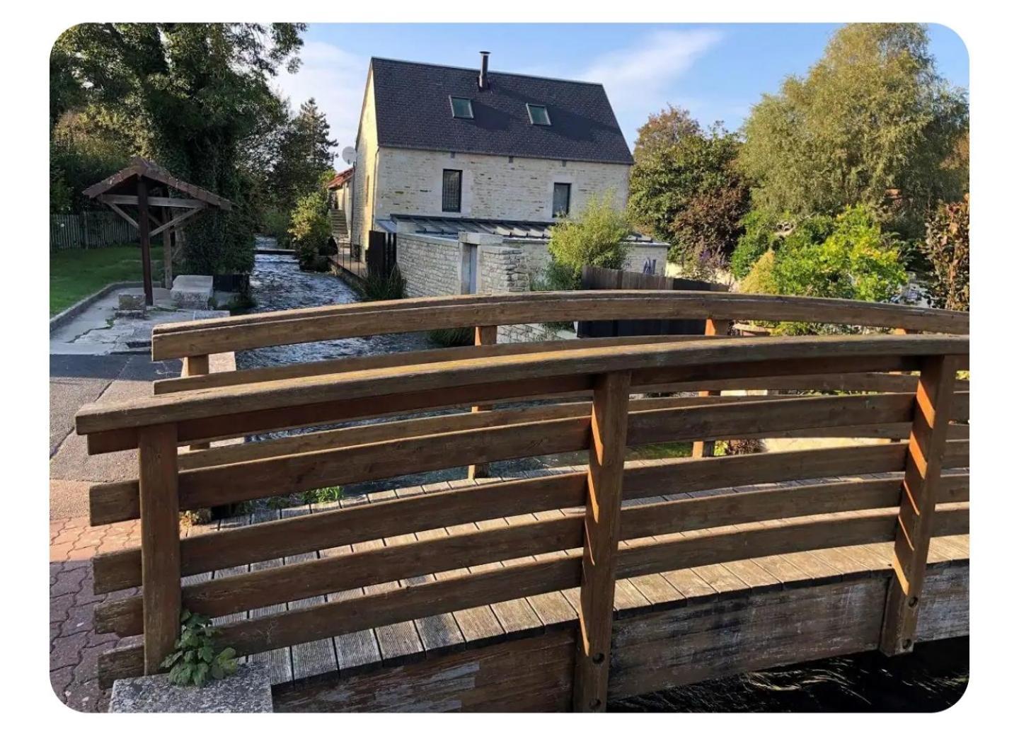 Logement Cosy Parking Prive Situe Au Coeur Du Village Reviers Екстер'єр фото
